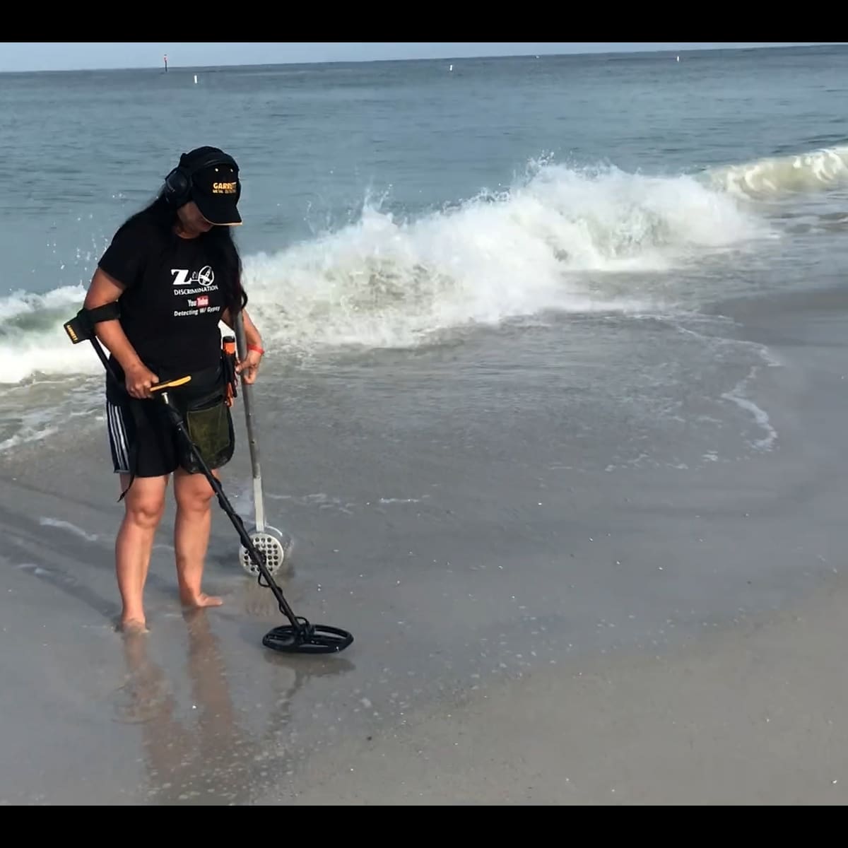 Garrett Ace Apex Metal Detector with MS-3 Wireless Headphones | 1142325
